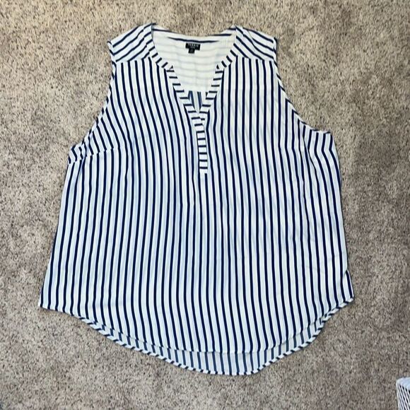 Torrid Blue White Striped Harper Sleeveless Blouse 4X - Picture 1 of 7